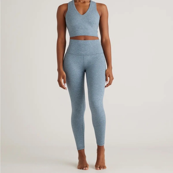 Quince ultra soft workout set - Picture 1 of 13